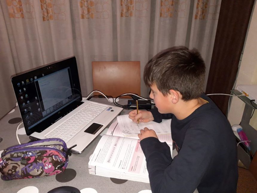 Alumno de la escuela de música de la Agrupación Musical gayano Lluch